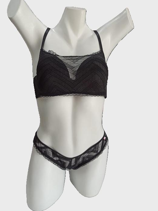 Conjunto Lucia Ramos  Top Preto